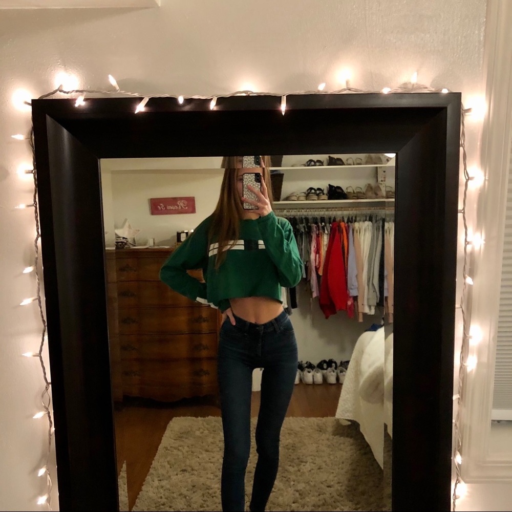 (Must bundle) Nike cropped long sleeve
